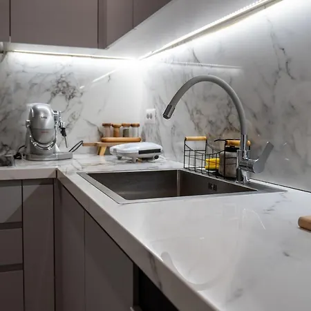 Skanderbeg Square Modern App - The Nest Appartement *