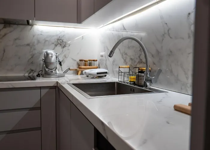 Skanderbeg Square Modern App - The Nest Apartamento *