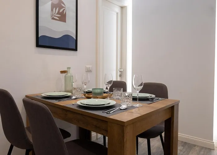 Skanderbeg Square Modern App - The Nest Apartamento