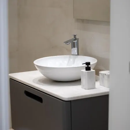 Skanderbeg Square Modern App - The Nest Appartement Tirana