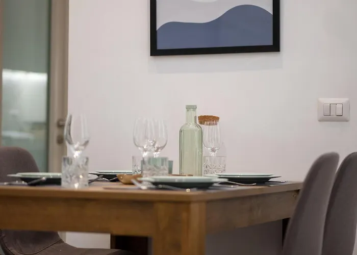 Skanderbeg Square Modern App - The Nest *